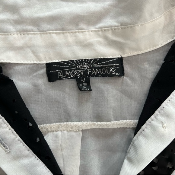 Almost Famous Sheer Medium Button Up Short Sleeve Top - Picture 13 of 15